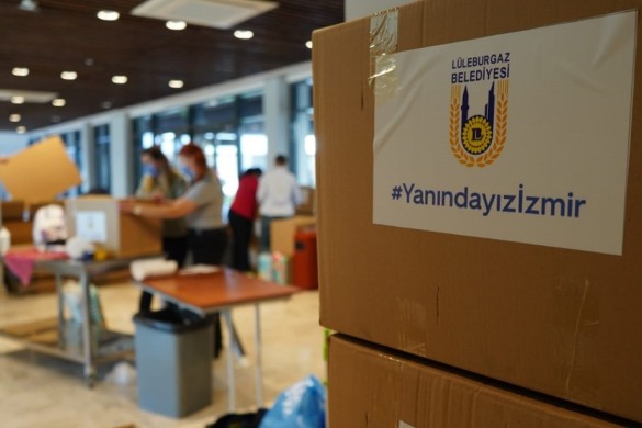 Yanındayız İzmir!