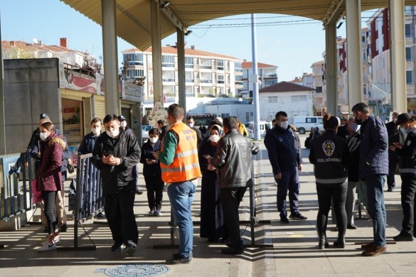 Başkan Gerenli’den pazar yerine “virüs” denetimi