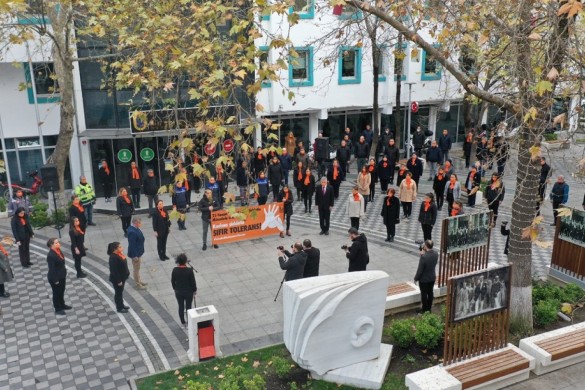 Lüleburgaz Belediyesi kadınlarından şiddete “DUR”